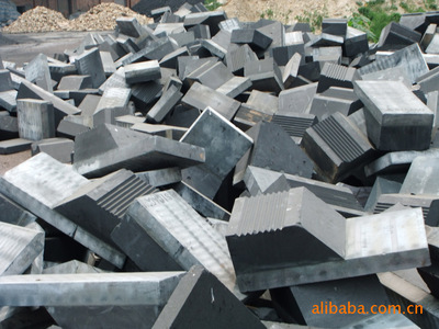 洛陽政航爐料 專業供應重鈣粉、微硅粉、石墨粉及各類耐火材料